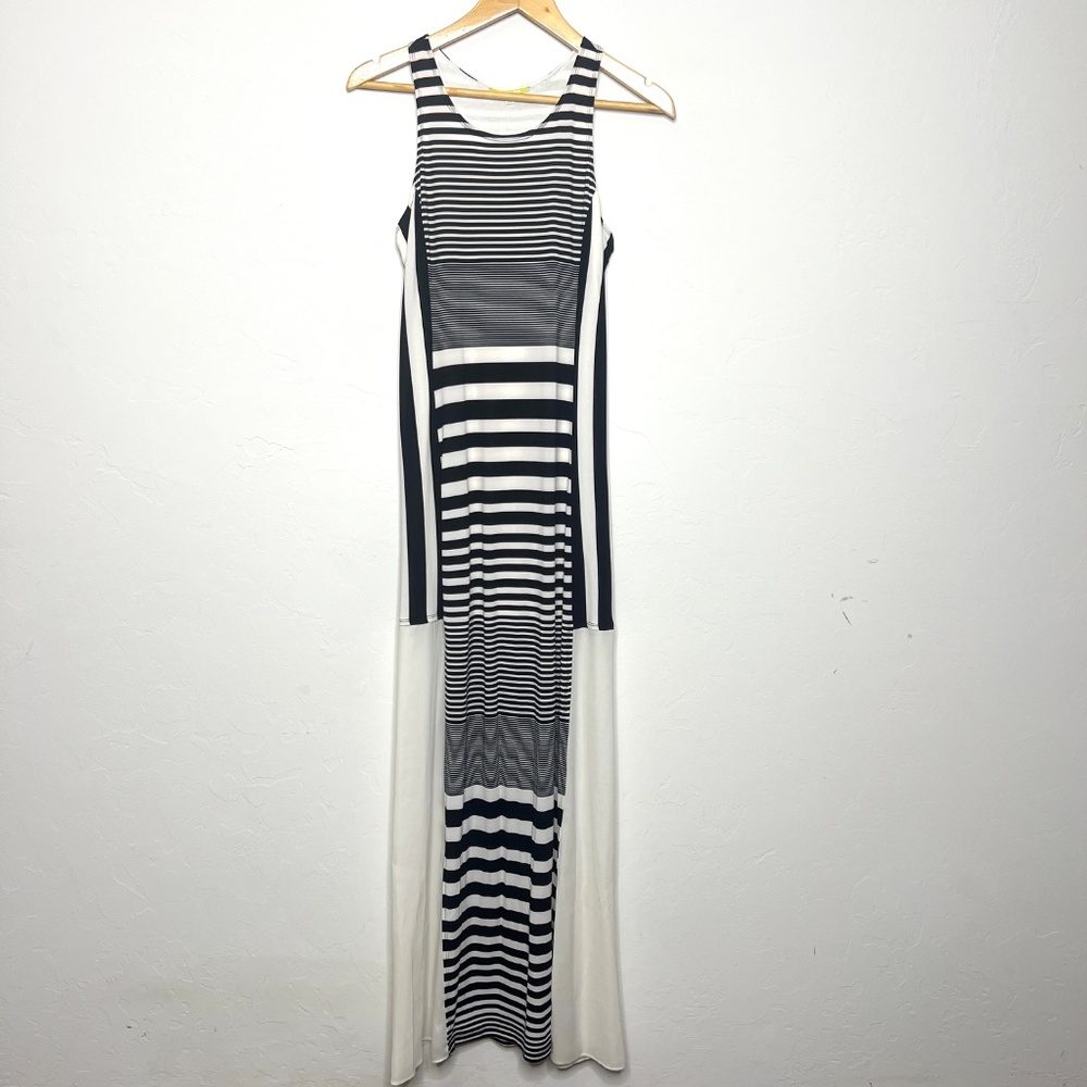 NWT Gianni Bini Maxi Dress Black and White Striped Pattern